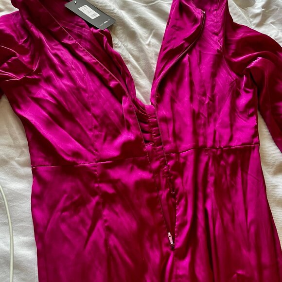 NEW Fashion Nova Queen Moment Satin Maxi Dress SZ 1X Magenta Dressy - Picture 10 of 15
